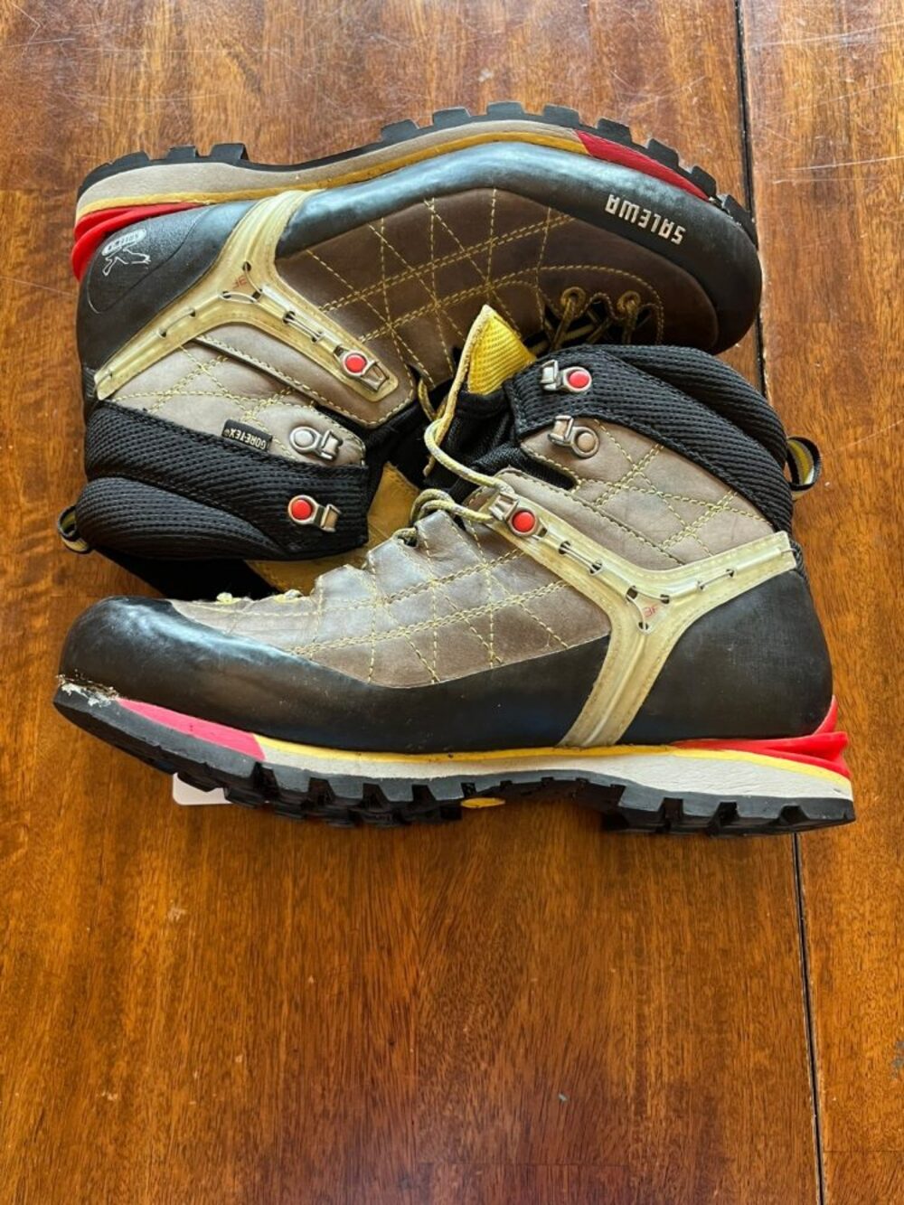 $330 Salewa Rapace GTX Mountaineering Boots Women's 8 *Resoled Repair
